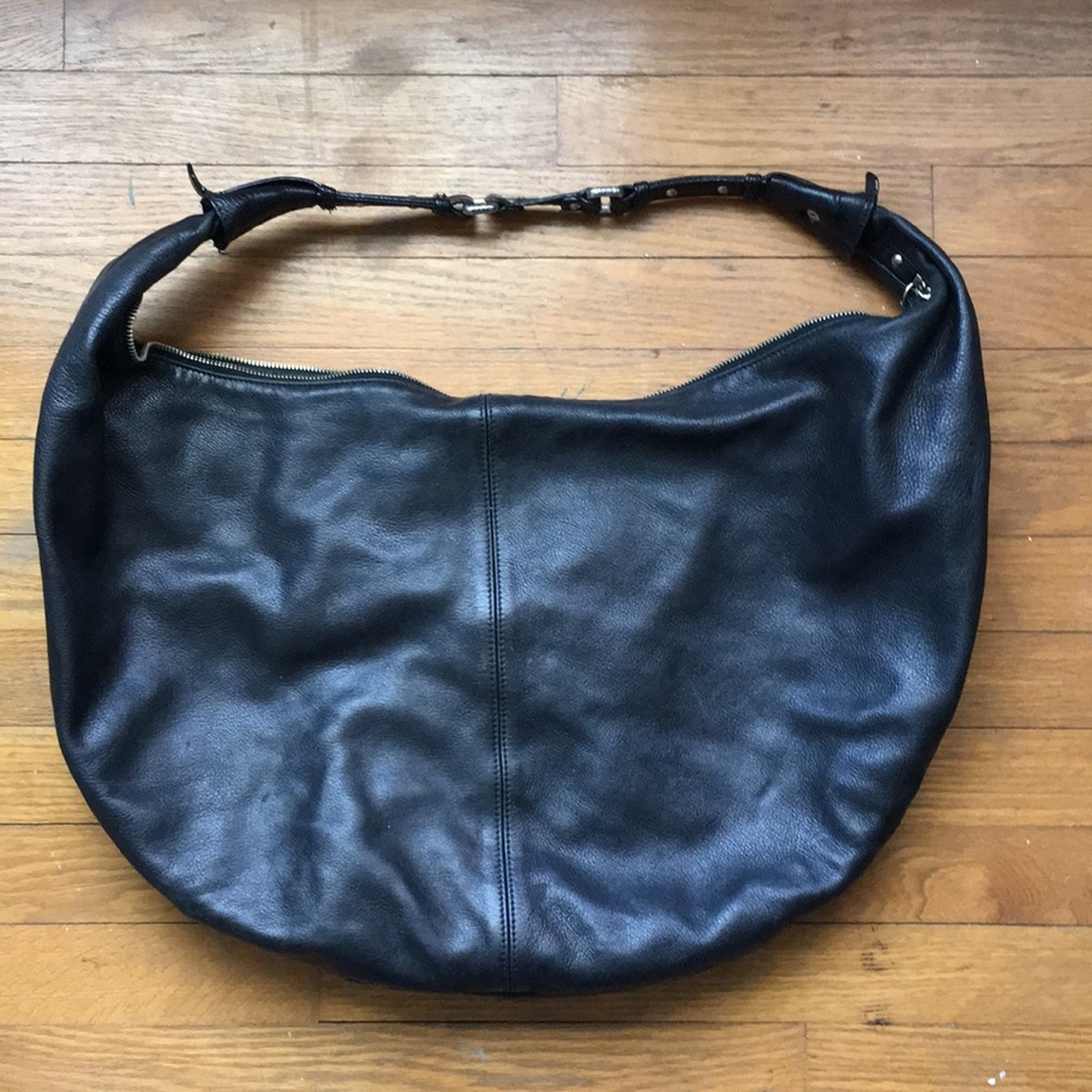 ⭐️ Marc Jacobs oversized slouchy hobo bag.